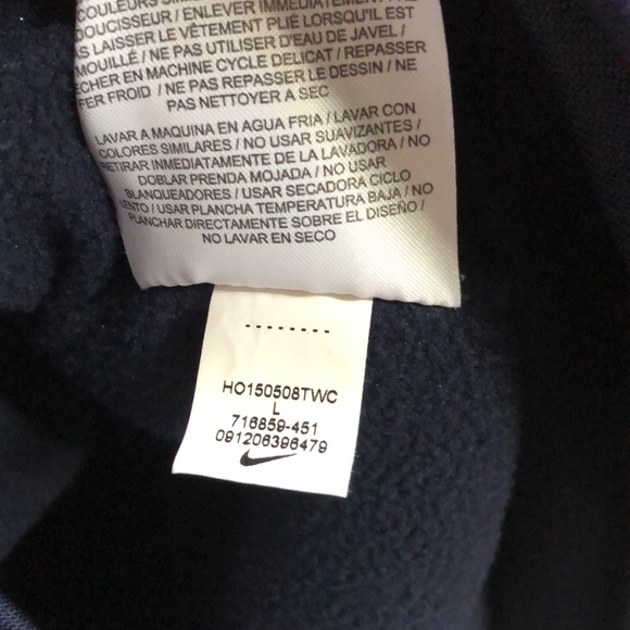 NWOT Boys Nike therma fleece hoodie size L - Picture 6 of 6